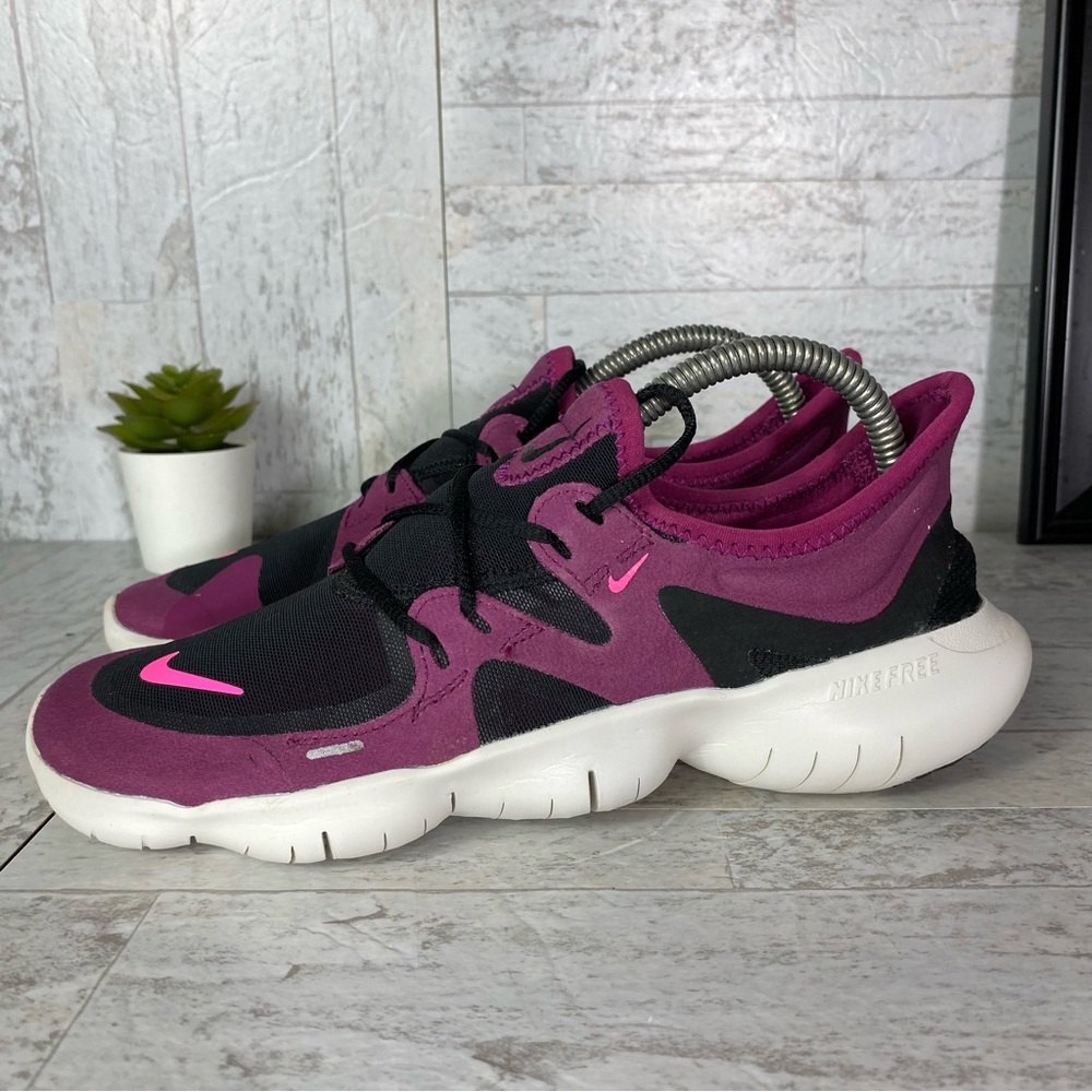 Nike Women's Purple Black Pink Athletic Shoes